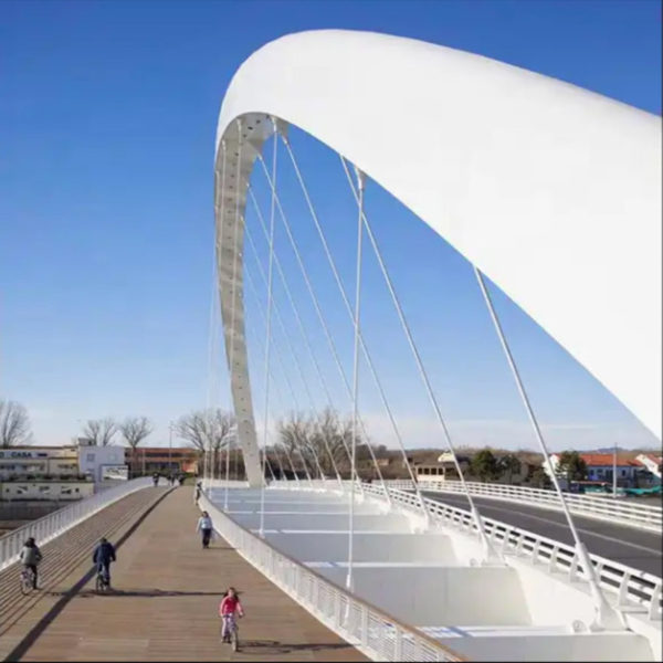 Мост из сборных окрашенных стальных конструкций Q355 с арочным переходом для пешеходов插图3